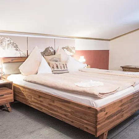 Jagdhaus Monzabon Szálloda 4*